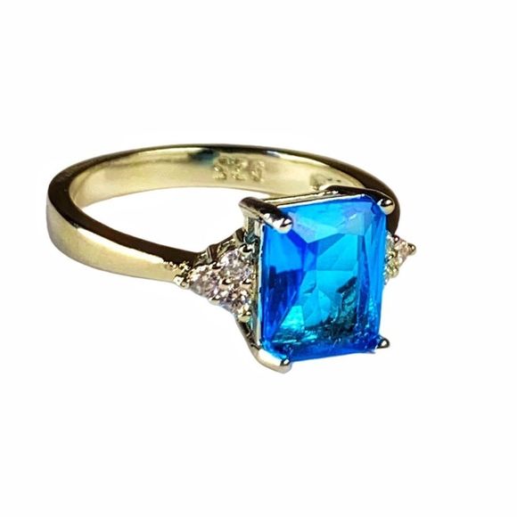 Princess-Cut Topaz & White CZ Gemstones in a 925 Sterling Silver Filled Ring - Picture 2 of 12